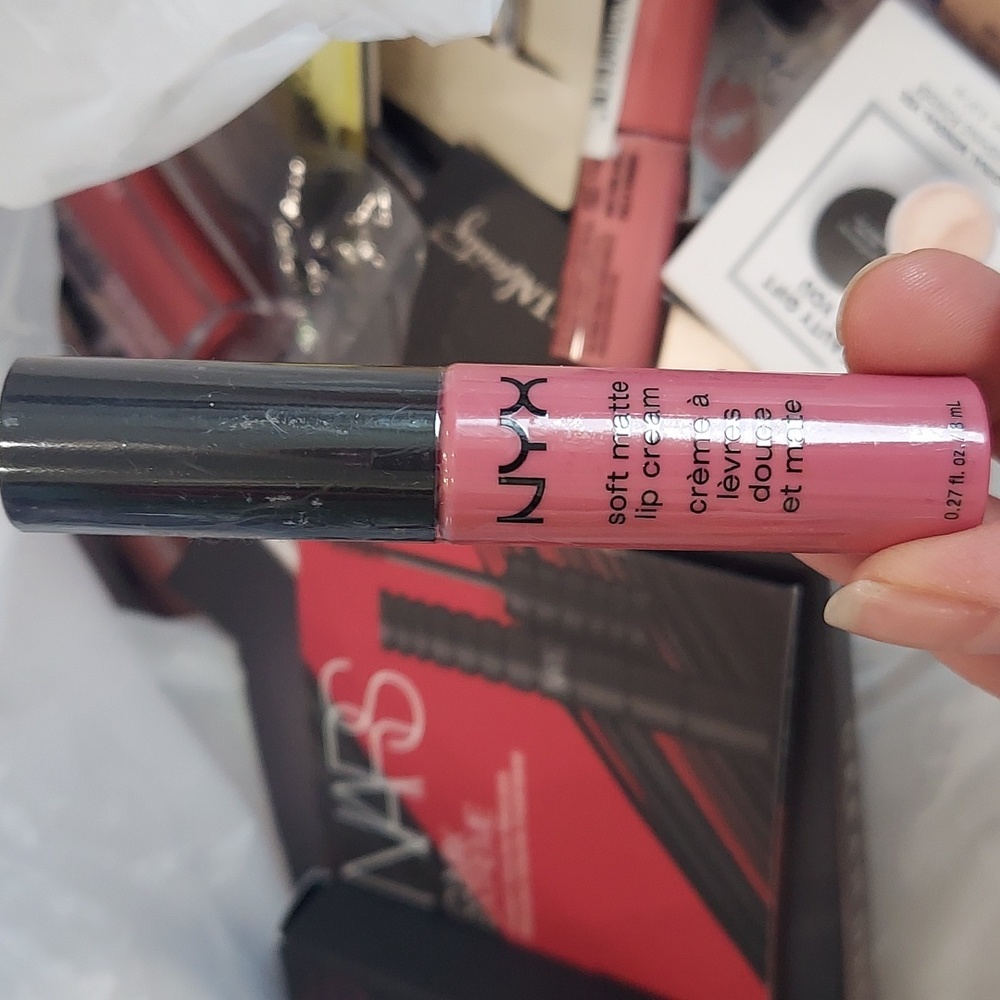 New Nyx Matte Lip Cream